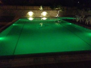 ΚΟΛΥΜΒΗΤΙΚΗ ΔΕΞΑΜΕΝΗ 10
