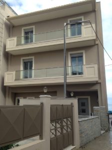 ΤΡΙΩΡΟΦΗ ΟΙΚΟΔΟΜΗ ΜΕ ΙΣΟΓΕΙΟ ΚΑΤΑΣΤΗΜΑ ΠΙΣΩ ΟΨΗ ΚΤΙΡΙΟΥ
